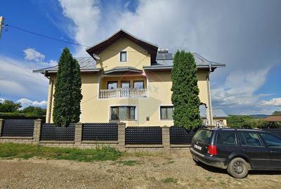 Casa / Vila de vanzare cu teren intravilan 1200 mp-Zvo... - 10