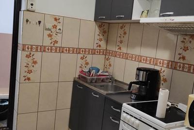 Garsonieră decomandată în UTA - 4