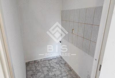 Spațiu comercial, de 80 mp, în Central - 7