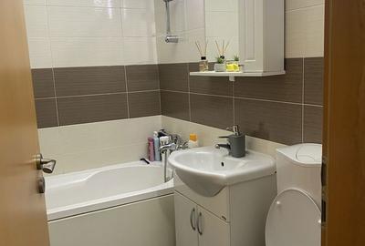 Apartament cu 3 camere în Central - 3