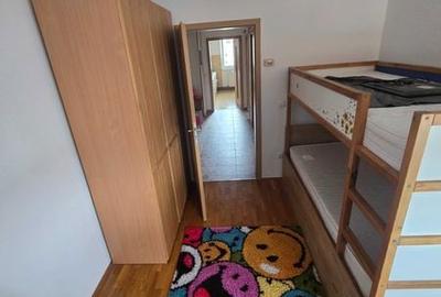 Apartament cu 3 camere decomandat în Ștrand