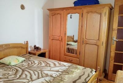 360 Grade Imobiliare oferă spre vânzare un apartament cu 3 camere în zona Dacia - 4