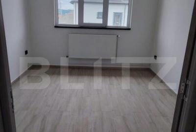 Casa de vanzare, cu 6 camere, 288 mp, zona Voinesti - 11