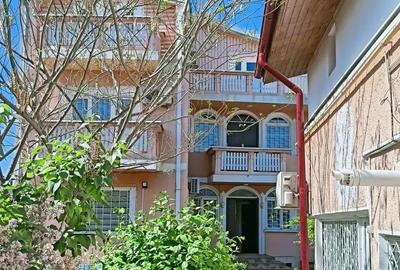 Casă cu 2 camere decomandat cu Teren 350 Mp în Colentina - 2