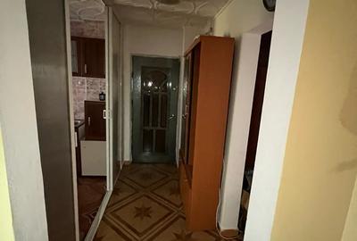 Proprietar vand ap. 4 camere str. Jirlau Proprietar vand ap. 4 camere str. Jirlau - 2