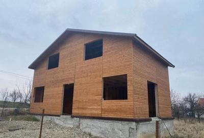 Casă cu Teren 150 Mp în Săldăbagiu de Munte
