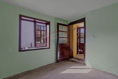 Casă cu 4 camere în Central - 8