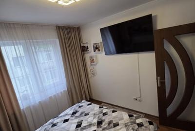 Apartament cu 3 camere semidecomandat în Dacia - 3