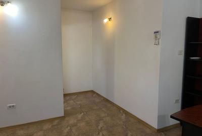 Spatiu birouri, situat ultracentral, centrala gaz, 350 Euro - 5