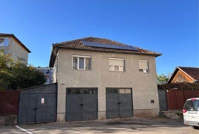 Casă cu 3 camere în Central