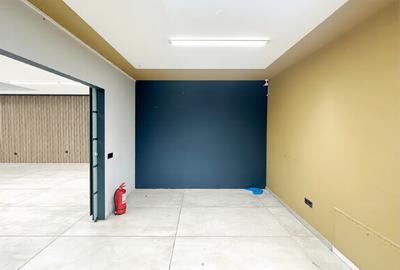 Spațiu comercial, de 78 mp, în Centrul Civic - 8