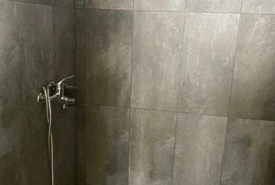 Apartament cu 3 camere decomandat în Central - 1
