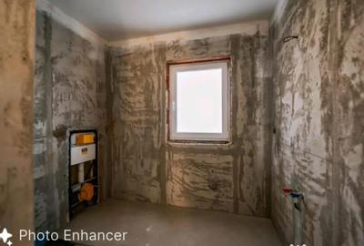 Casă cu 4 camere cu Teren 200 Mp în Central - 9