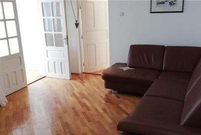 Casă cu 5 camere cu Teren 4500 Mp în Lerești - 1