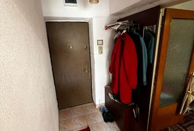 Apartament cu 2 camere semidecomandat în Apărătorii Patriei - 4