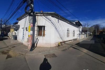 Teren de 112 mp, în Central - 4