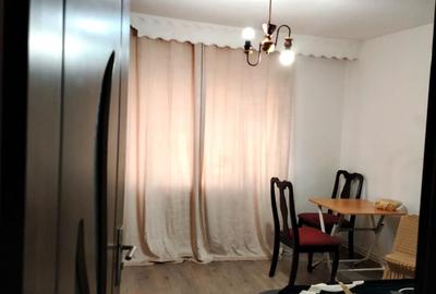 Garsonieră decomandată, mobilată în Dumbrava 2