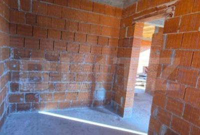 Casa la rosu, 4 camere, 145,31 mp utili, 715 mp teren, zona - 20