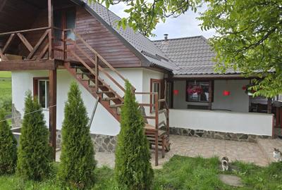 Casă cu 3 camere în Central - 1