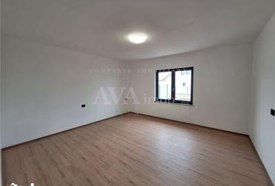 Casă cu 3 camere cu Teren 370 Mp în Letea Veche - 10