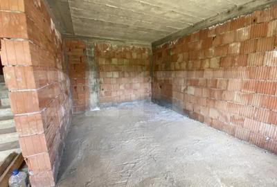 Casă cu 3 camere cu Teren 500 Mp în Central - 6