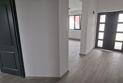 Casă cu 3 camere cu Teren 650 Mp în Holboca - 12