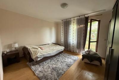 Garsoniera mobilata-utilata modern,Tractorul -Coresi,81500 Euro Garsoniera mobilata-utilata modern,Tractorul -Coresi,81500 Euro - 1