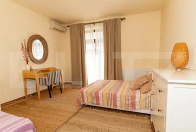 Casă cu 8 camere cu Piscina în Central - 14