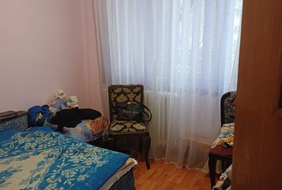 Apartament cu 3 camere decomandat în Central - 1