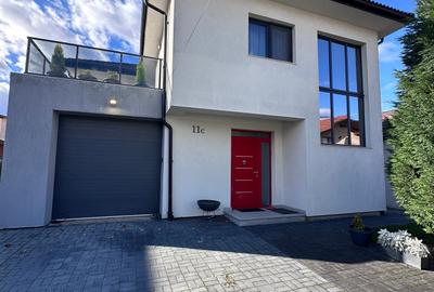 Casă modernă de vânzare în Someseni - 1