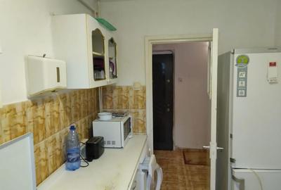 Apartament cu 3 camere semidecomandat în Central - 7