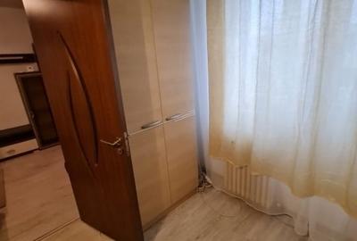 Apartament cu 2 camere semidecomandat în Milcov