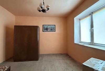 Casă cu Teren 1500 Mp în Presaca - 9