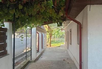 Casă cu Teren 100 Mp în Chiscani - 1