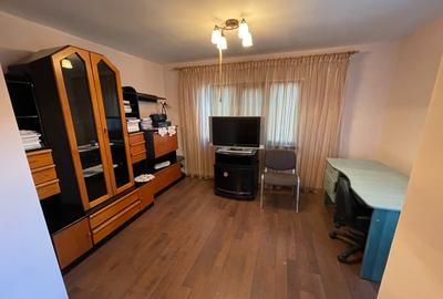 Casă individuală cu 6 camere cu Canalizare în Lazu - 3