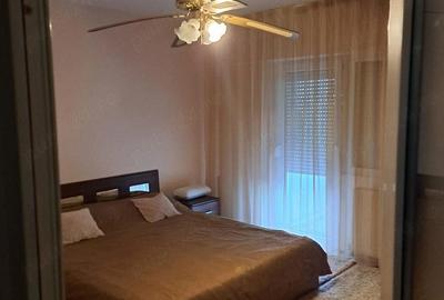 Apartament cu 3 camere decomandat în Soarelui