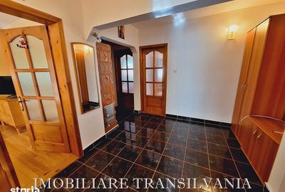 Apartament cu 3 camere decomandat în Central - 2