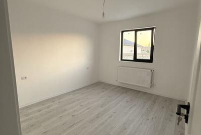 Casă cu 3 camere în Piscani - 6