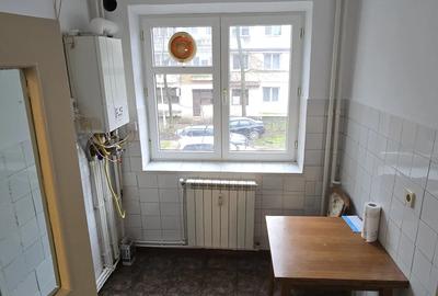Apartament cu 3 camere semidecomandat în Micro 17 - 5