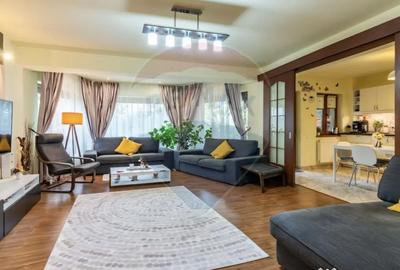 Casă cu 7 camere cu Garaj în Central - 13