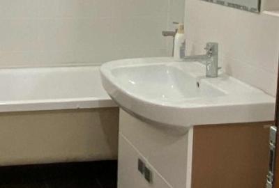 Vand apartament 3 camere