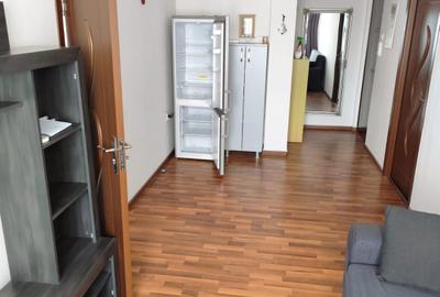 Apartament cu 3 camere decomandat în Dărmănești - 2