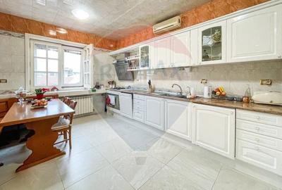 Spatiu deosebit | Destinatie mixta | Locuri parcare | 13 Septembrie - 23