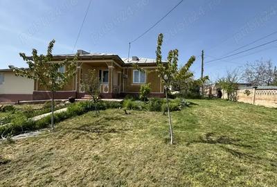 Casa de vanzare in ?ivi?a, jud. Gala?i 5 camere, teren 1100 mp