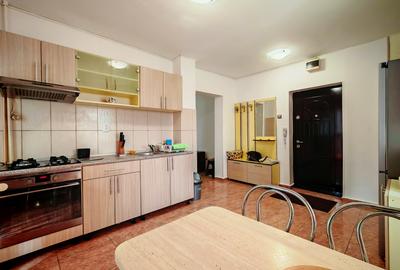 Apartament cu 2 camere semidecomandat, mobilat în Văcăresti - 3