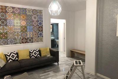 Apartament cu 3 camere semidecomandat, mobilat în Andrei Mureșanu
