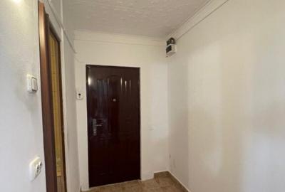 Garsoniera de vanzare, 24 mp, zona Combinat - 2