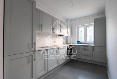 Apartament cu 2 camere semidecomandat, mobilat în Mehala