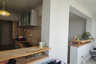 Vand apartament cu 2 camere, confort 1, decomandat, situat în zona Mihai Viteazu Vand apartament cu 2 camere, confort 1, decomandat, situat în zona Mihai Viteazu - 10