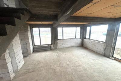 Casă cu 4 camere cu Teren 350 Mp în Central - 10